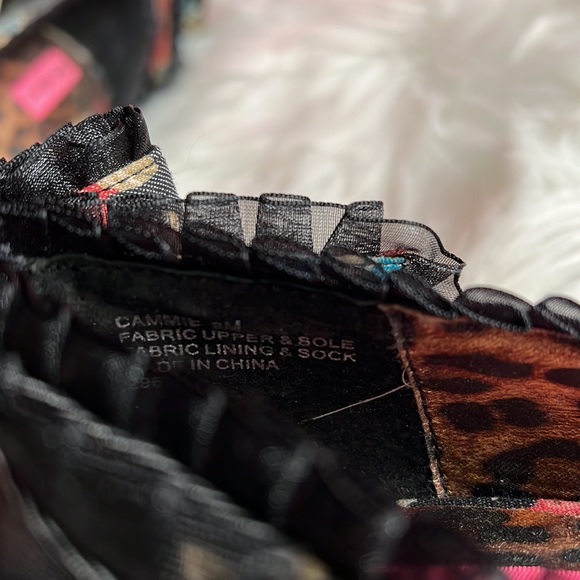 ❌ Betsey Johnson Floral Bow “Cammie” Heels - Picture 6 of 9